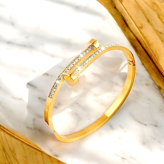 Eleganter Armreif mit Zirkonia Gold - CrystalScents