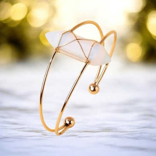 Eleganter goldener Armreif mit Opalit - Doppelender - CrystalScents