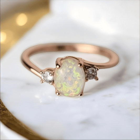 Eleganter Ring mit ovalem Opal Roségold - CrystalScents