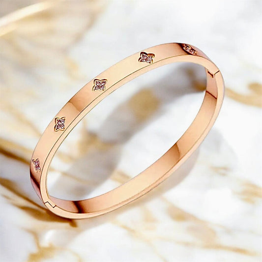 Elegantes Armband mit funkelnden Blüten Roségold - CrystalScents