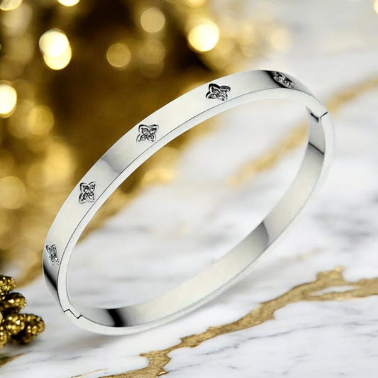 Elegantes Armband mit funkelnden Blüten Silber - CrystalScents