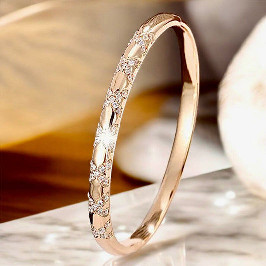 Elegantes Armband mit Kreuzmuster; Roségold - CrystalScents
