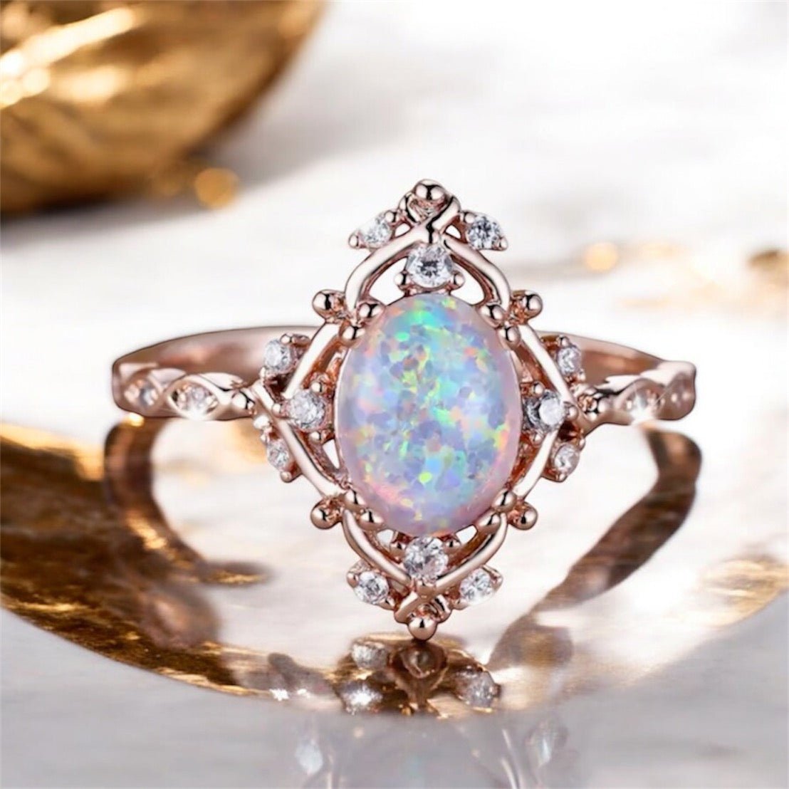 Funkelnder Ring mit umrahmten Opal - CrystalScents