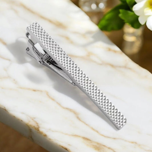 Gemusterte Krawattenklammer Silber - CrystalScents