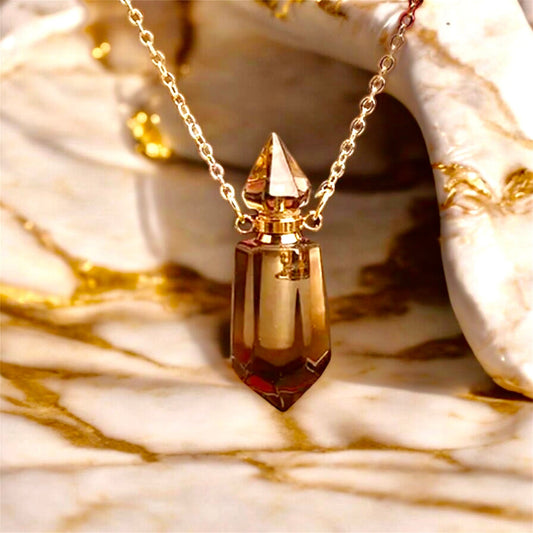 Goldene Halskette mit Parfümfläschchen aus Rauchquarz - CrystalScents