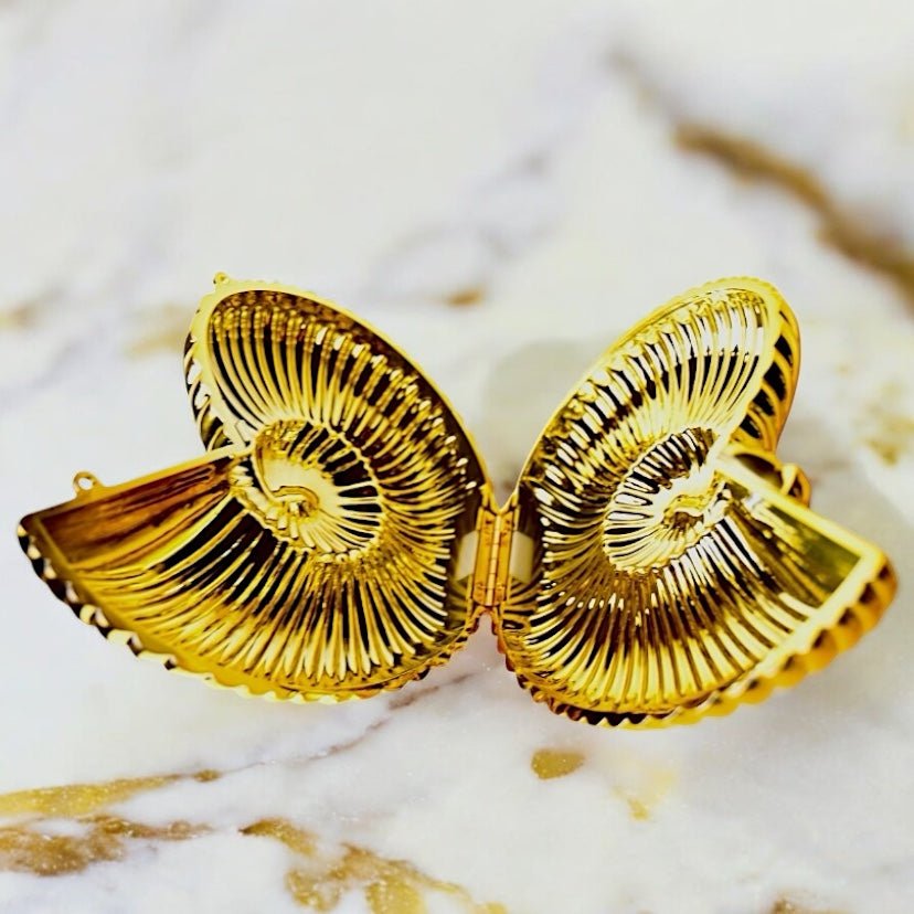Goldene Nautilus Clutch - CrystalScents