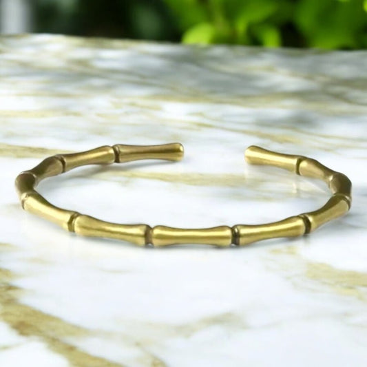 Goldener offener Armreif „Bambus“ - CrystalScents