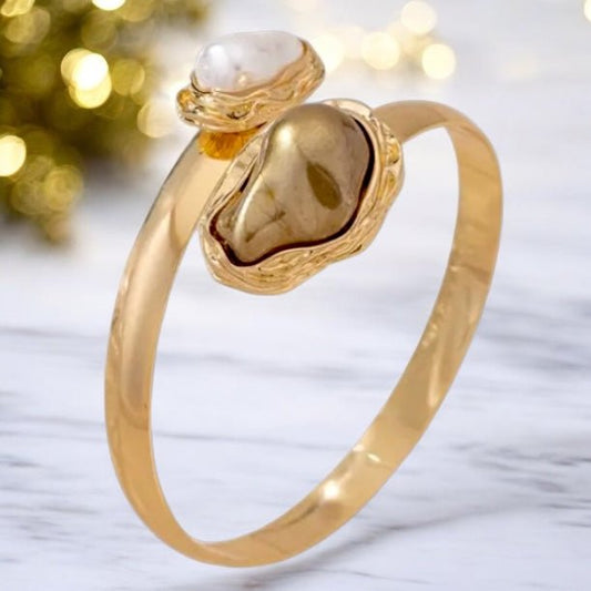 Goldener Offener Armreif mit Perlen, braun - CrystalScents