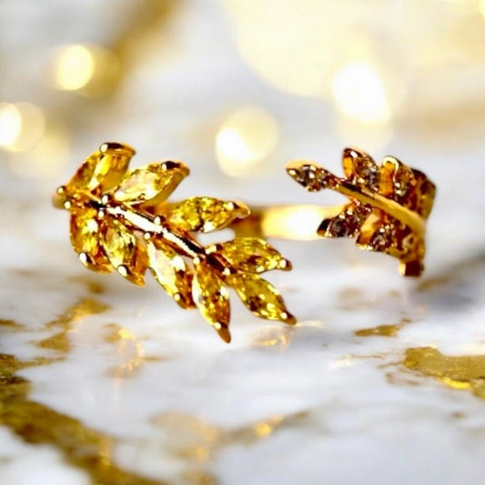 Goldener offener Ring mit Blättern; Champagner - CrystalScents
