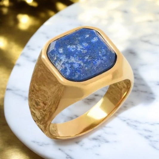 Goldener Ring mit quadratischem Lapislazuli - CrystalScents