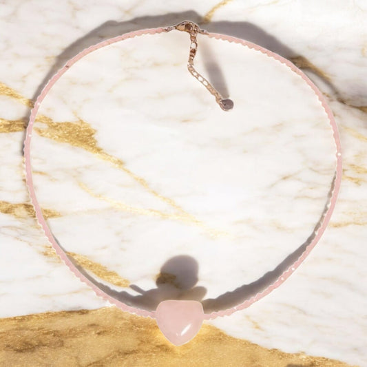 Halskette mit Rosenquarz Herz - CrystalScents