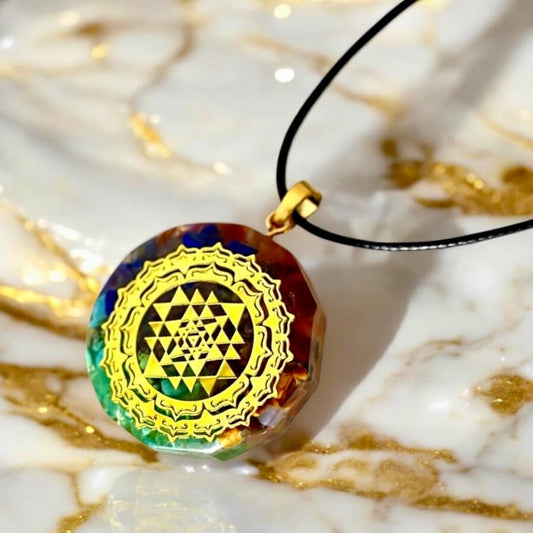 Halskette mit rundem Orgonit Anhänger - CrystalScents