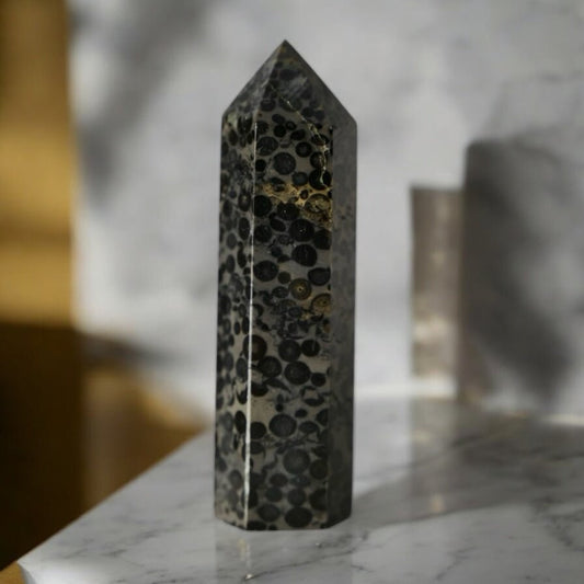 Leoparden - Jaspis Obelisk - CrystalScents