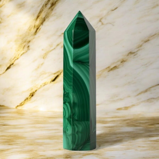 Malachit Obelisk - CrystalScents