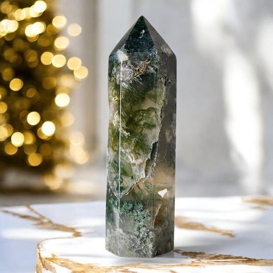 Moosachat Obelisk - CrystalScents