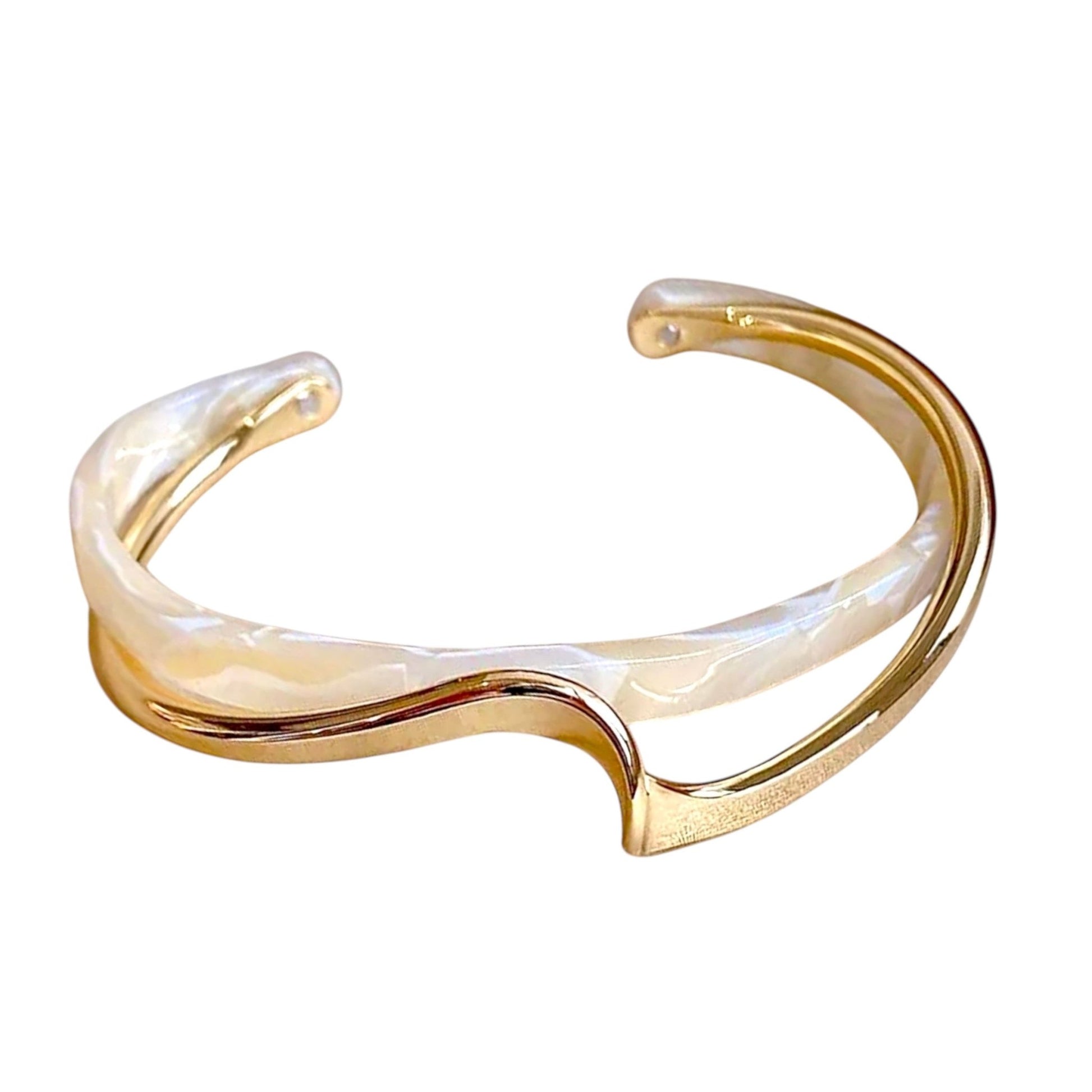Offenes Wellenform - Armband mit Kunstperle in weiß mit Gold - CrystalScents
