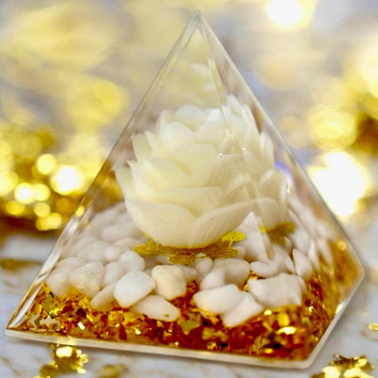 Orgonit Pyramide, weiße Blume des Lebens - CrystalScents