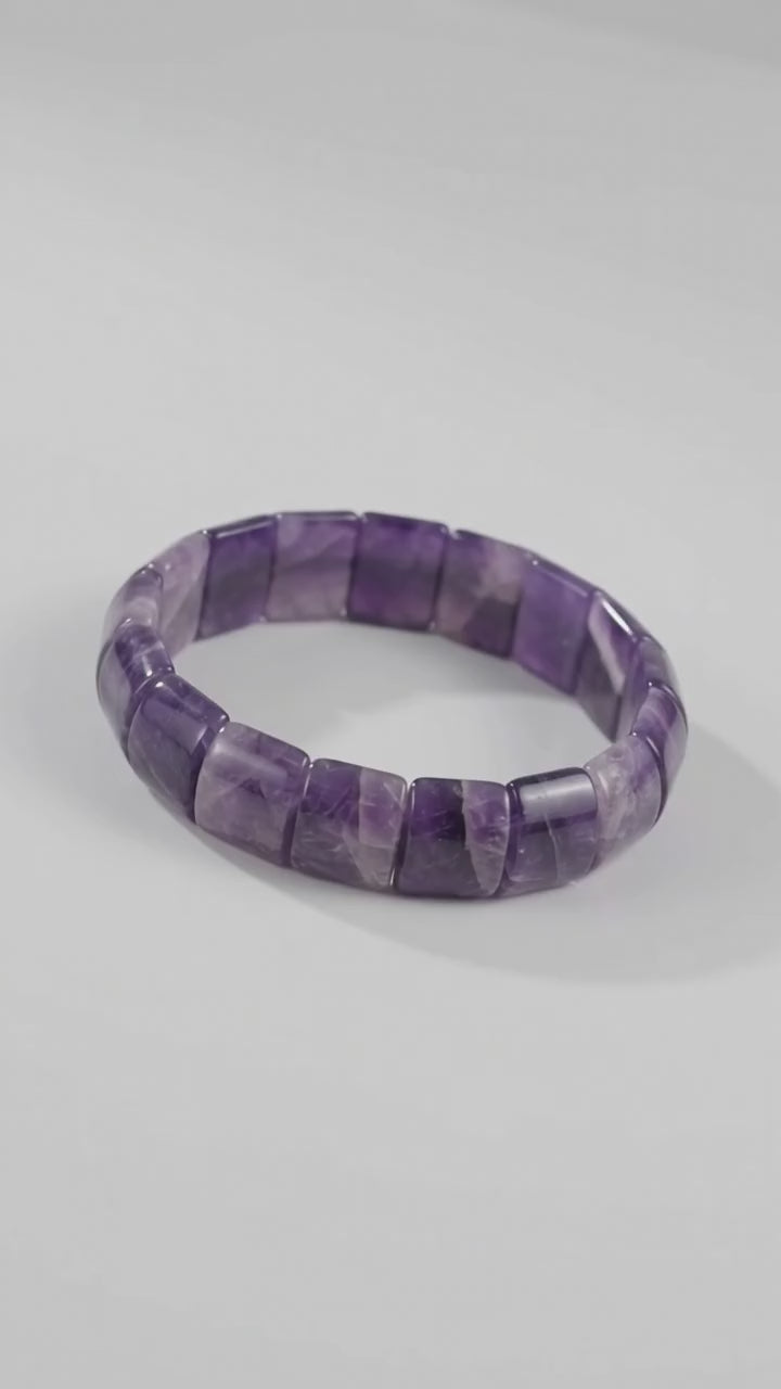 Amethyst Armband – Stil, Harmonie & Geschenk