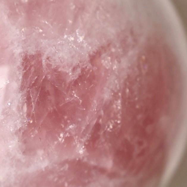 Riesige Rosenquarz - Kugel - CrystalScents