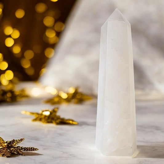 Riesiger Bergkristall Obelisk - CrystalScents