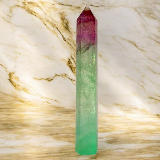 Riesiger Fluorit Obelisk - CrystalScents
