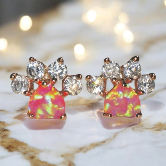 Roségoldene funkelnde Ohrstecker mit pinkem Opal „Pfote“ - CrystalScents