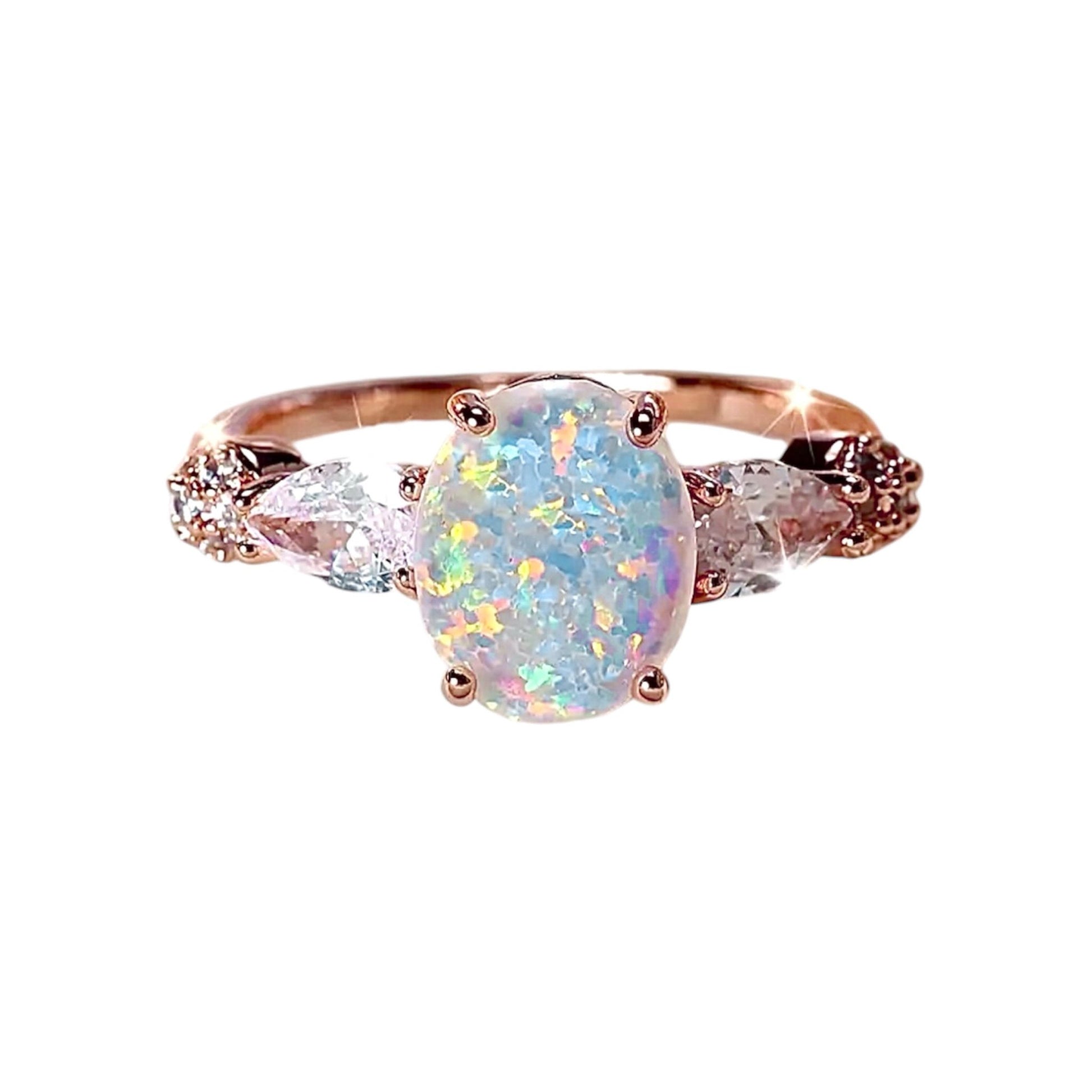 Roségoldener funkelnder Ring mit ovalem Opal - CrystalScents