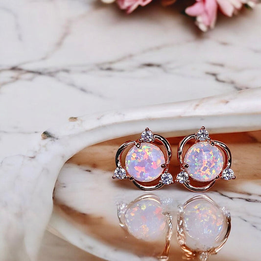 Roségoldener Ohrstecker mit rundem Opal - CrystalScents