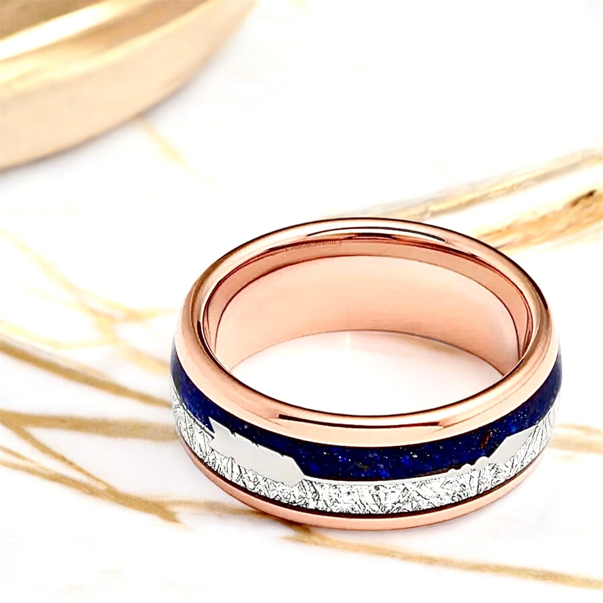 Roségoldener Ring mit Dunkelblau „Pfeil“ - CrystalScents