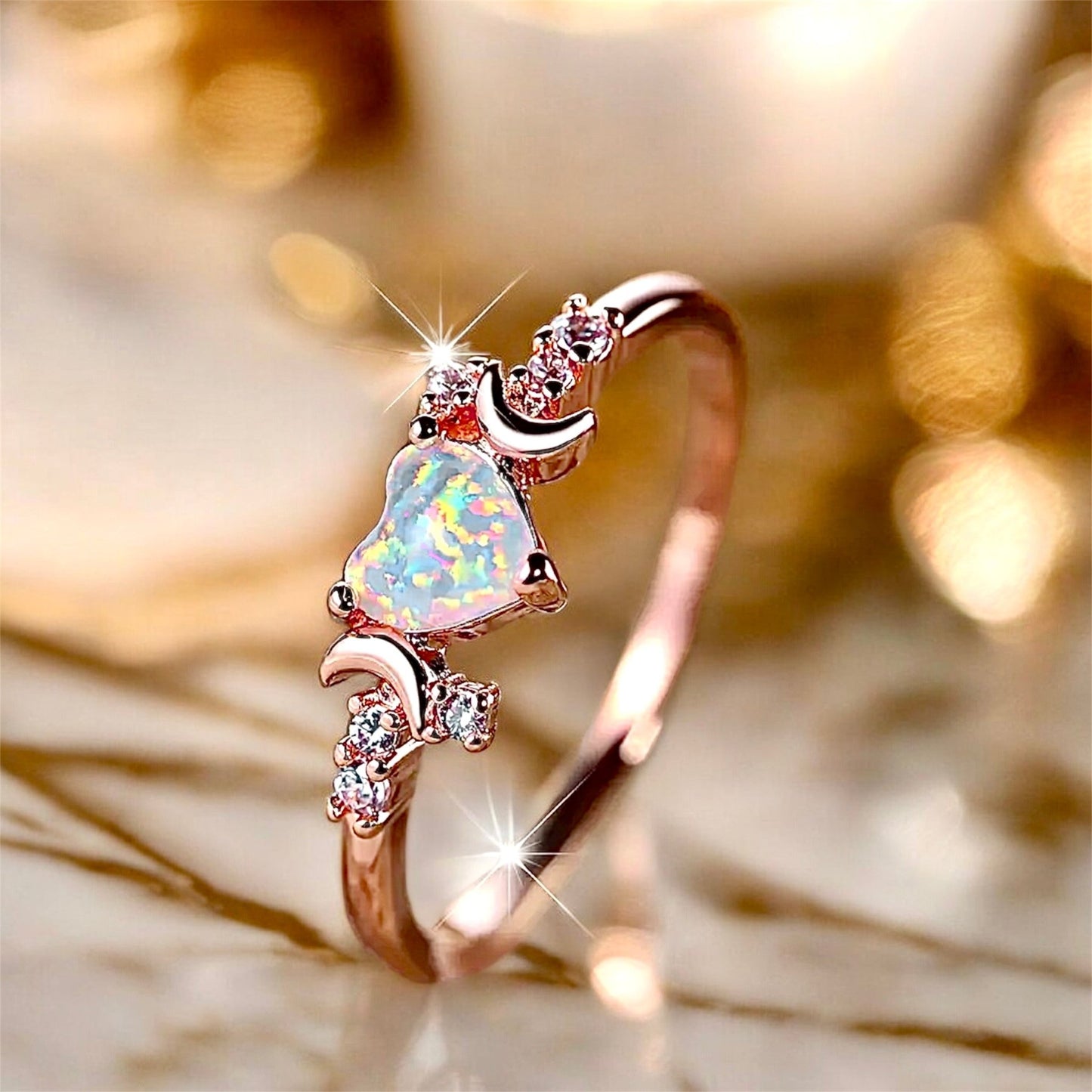 Roségoldener Ring mit herzförmigem Opal - CrystalScents