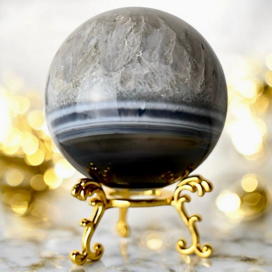 Schwarz-weiße Achat-Kugel – Ausdrucksstarkes Edelsteinhighlight für Harmonie und Balance