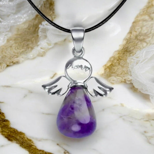 Schwarze Halskette mit Amethyst Engel - CrystalScents