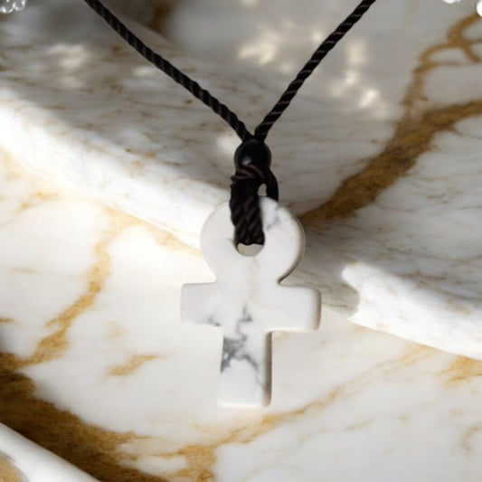 Schwarze Halskette mit Howlit Anch - CrystalScents