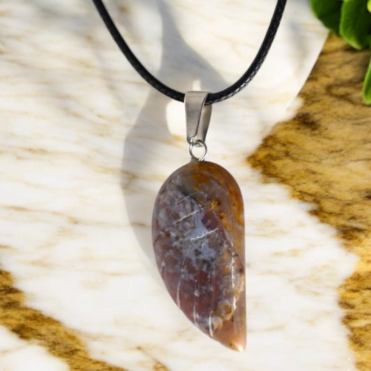 Schwarze Halskette mit mexikanischem Achat Flügel - CrystalScents