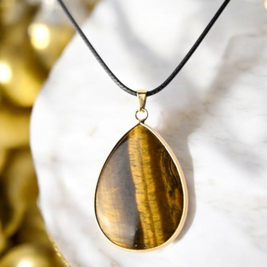 Schwarze Kette mit großem tropfenförmigen Tigerauge - Anhänger - CrystalScents