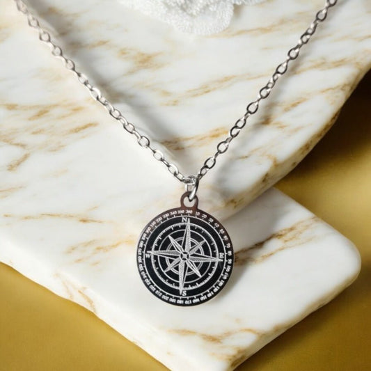 Silberne Halskette „Kompass“ - CrystalScents