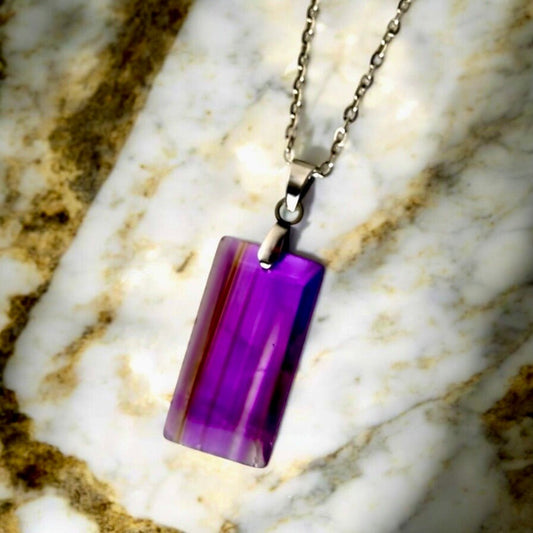 Silberne Kette mit geschliffenem Amethyst - Anhänger - CrystalScents
