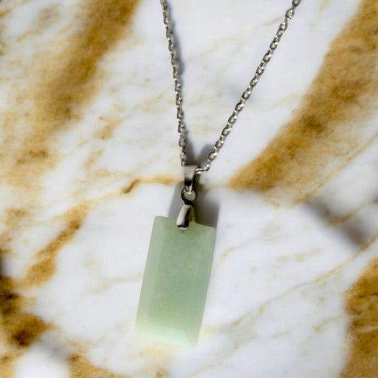 Silberne Kette mit geschliffenen Amazonit - Anhänger - CrystalScents