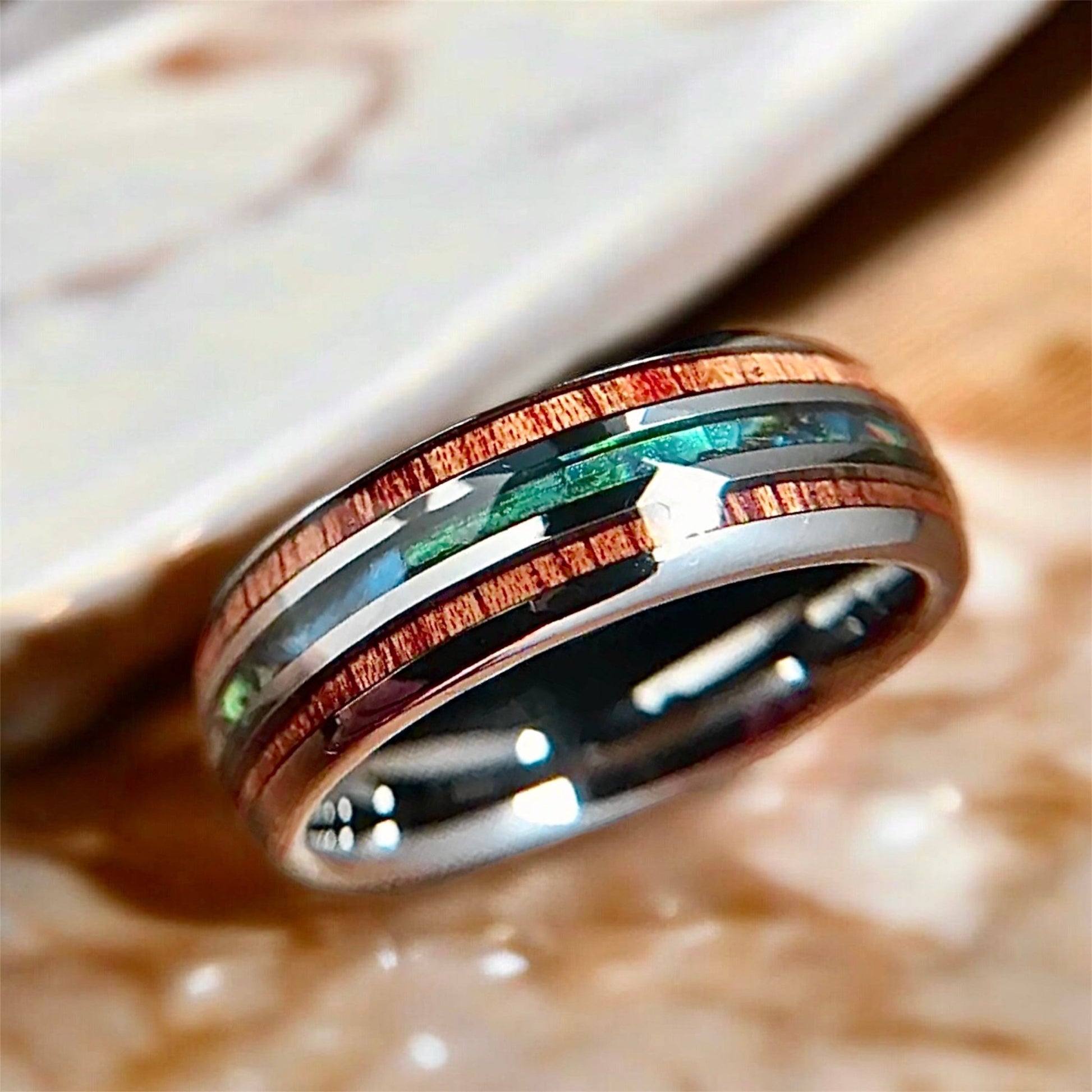 Silberner Ring mit Holzmaserung und Blau - CrystalScents