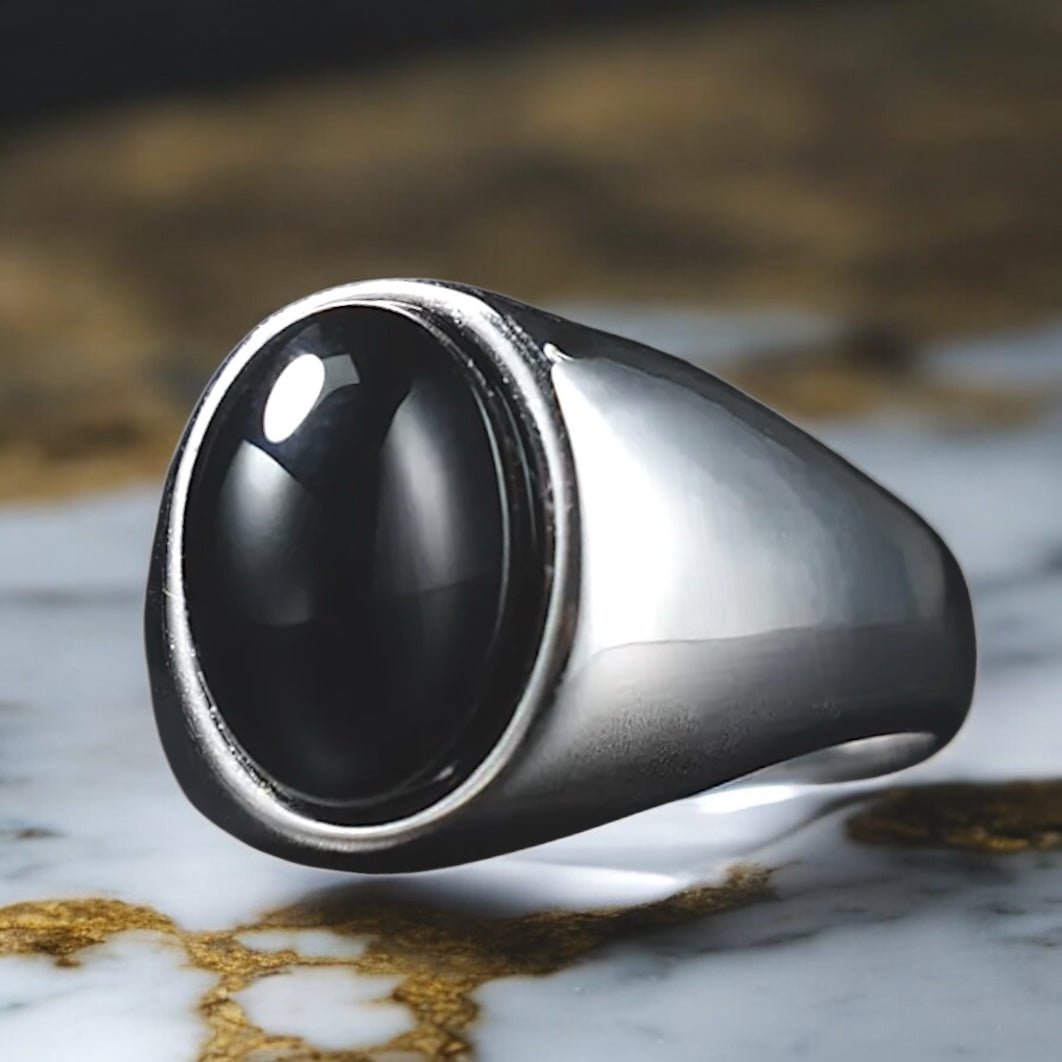 Silberner Ring mit ovalem großem Onyx - CrystalScents