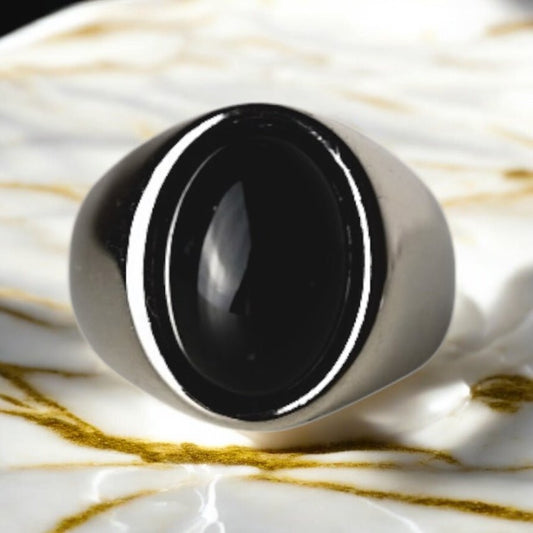 Silberner Ring mit ovalem großem Onyx - CrystalScents