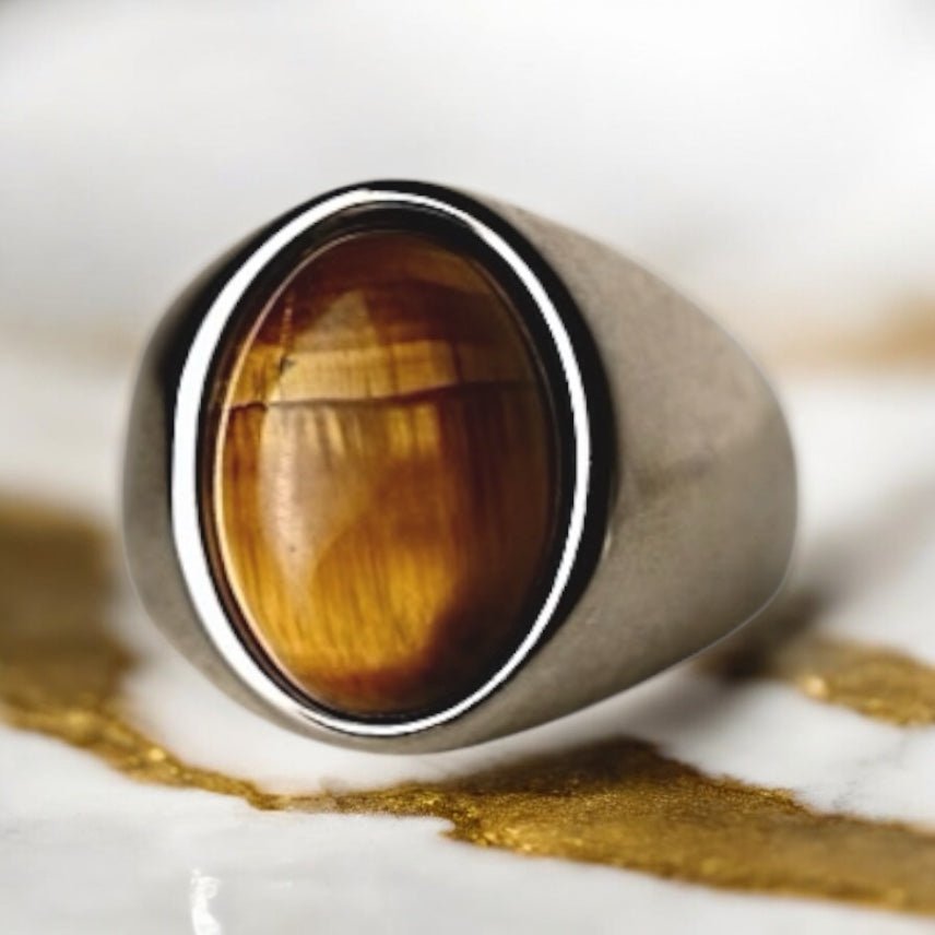 Silberner Ring mit ovalem großem Tigerauge - CrystalScents