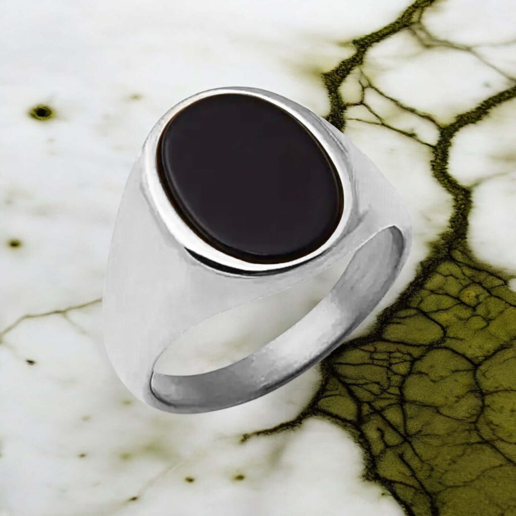 Silberner Ring mit ovalem schwarzen Onyx - Zeitlos & Elegant