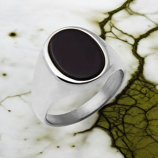 Silberner Ring mit ovalem schwarzen Onyx - CrystalScents