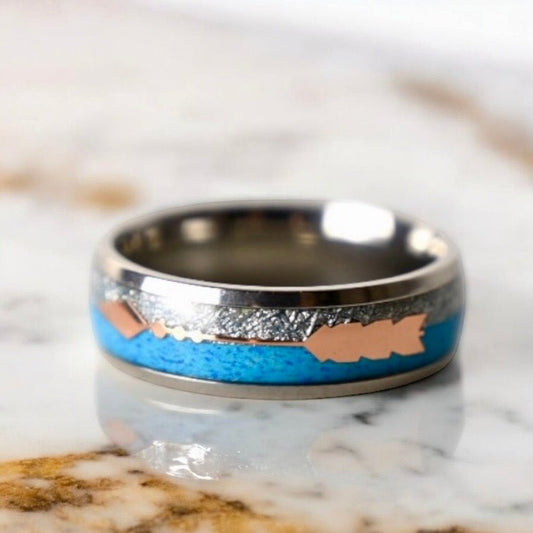Silberner Ring „Pfeil“ mit hellblau; roségoldener Pfeil - CrystalScents