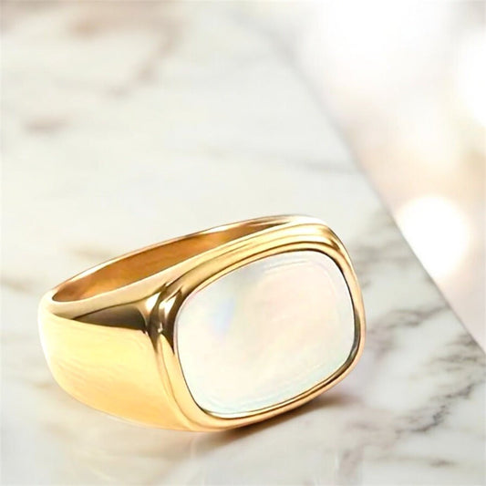 Vergoldeter Ring mit rechteckigem Muscheldesign - CrystalScents