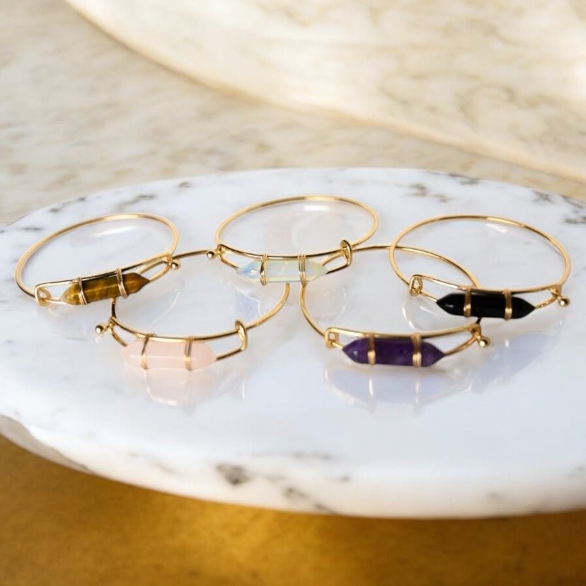 Verschließbarer goldener Armreif mit Opalit - Doppelender - CrystalScents