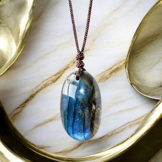 Verstellbare Halskette mit Labradorit-Anhänger - CrystalScents