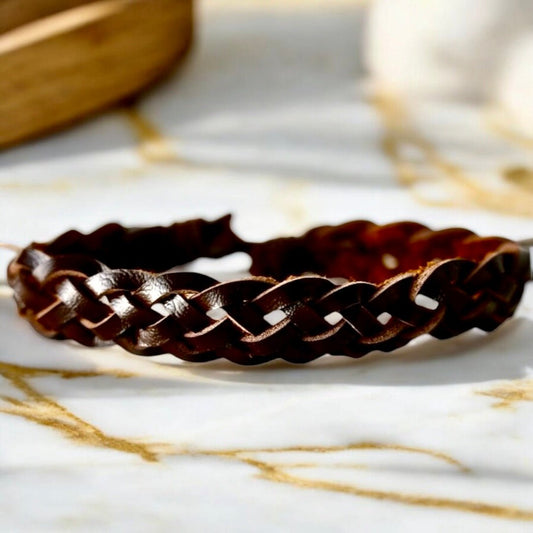 Verstellbares geflochtenes Lederarmband, dunkelbraun - CrystalScents