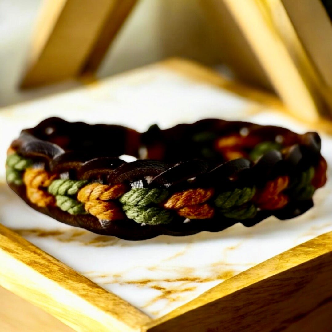 Verstellbares geflochtenes Lederarmband, mit Schnüren - CrystalScents